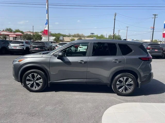 Used 2023 Gray Nissan SV image 4