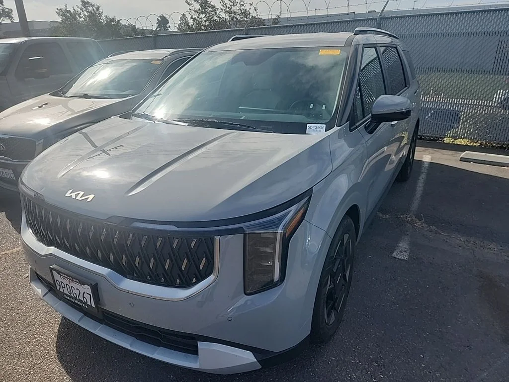 Certified Used 2025 White Kia EX image 4