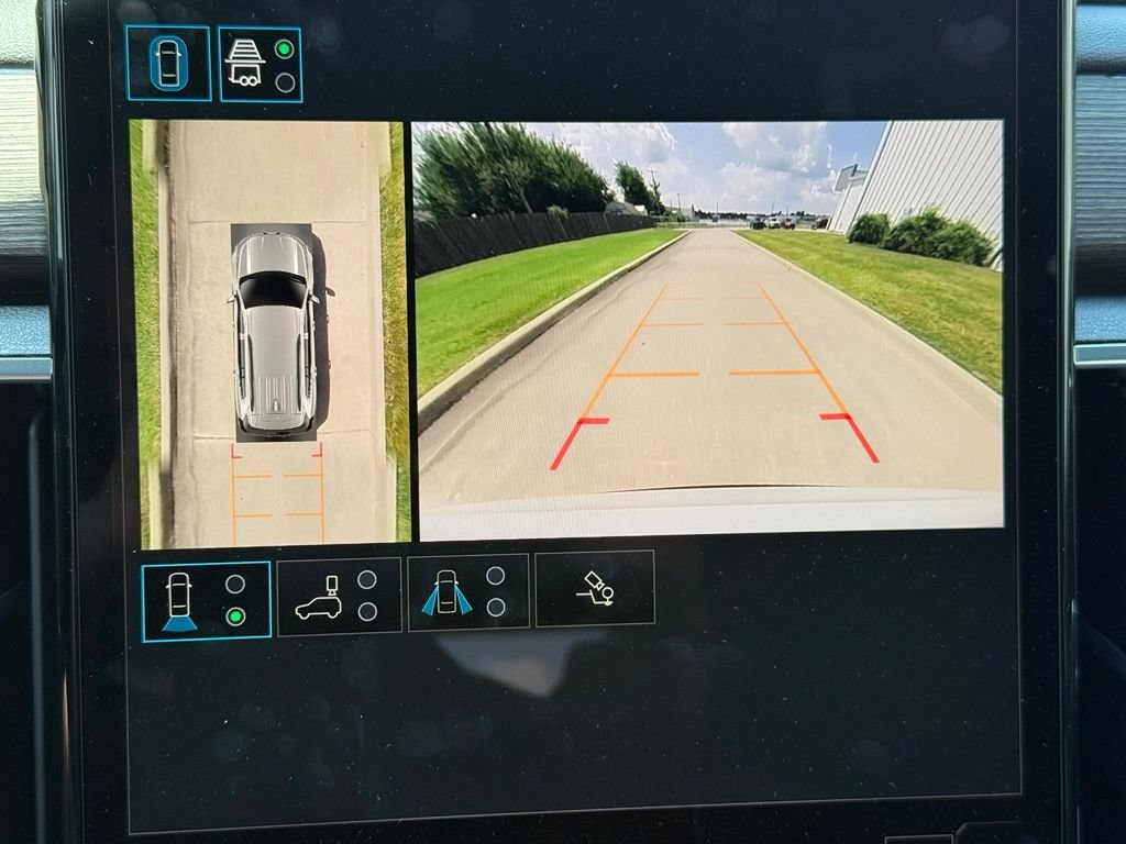 2026 GMC Acadia Denali - Photo 28