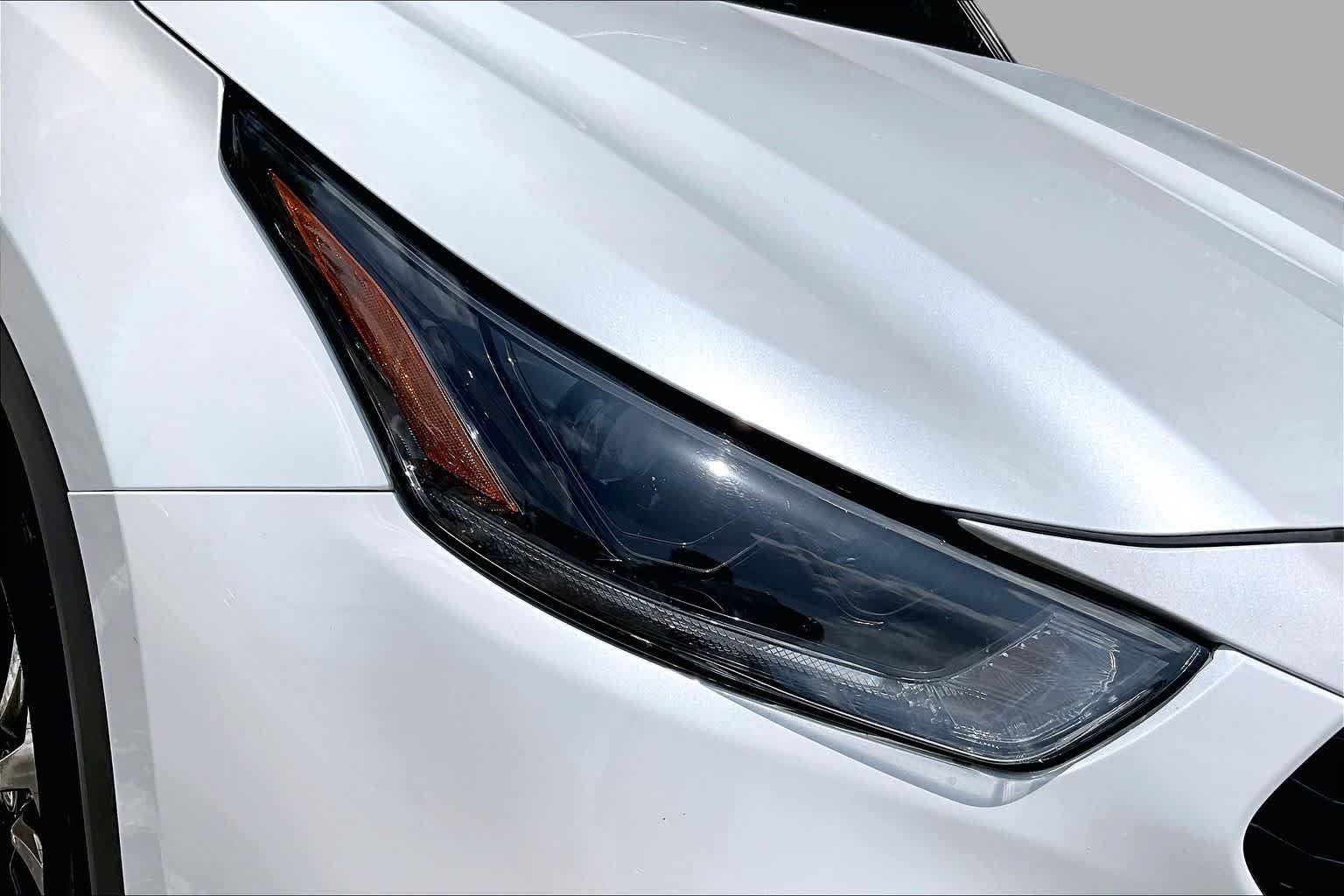 Used 2023 Wind Chill Pearl Toyota XSE image 26