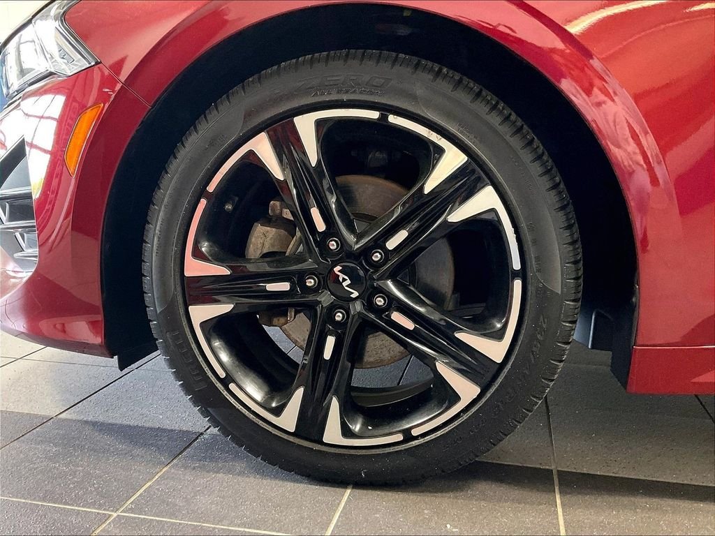 Used 2022 Red Kia GT-Line image 7