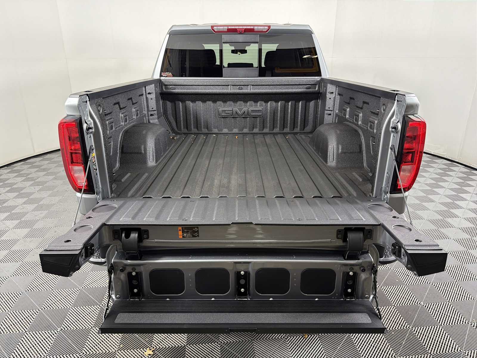 2026 GMC Sierra 1500 Elevation - Photo 16
