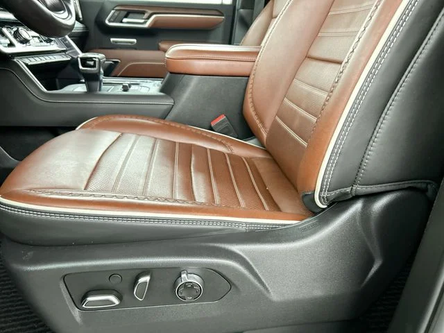 Used 2025 Black GMC Denali Ultimate image 23