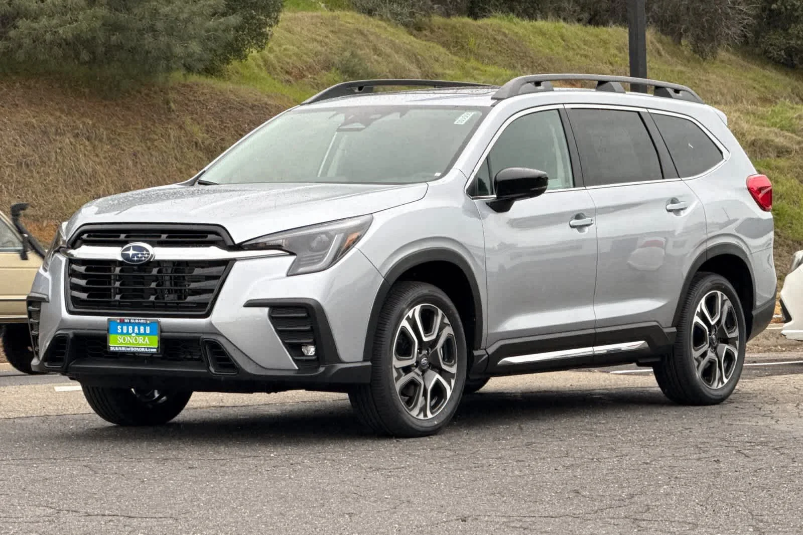 2026 Subaru Ascent Limited - Photo 7