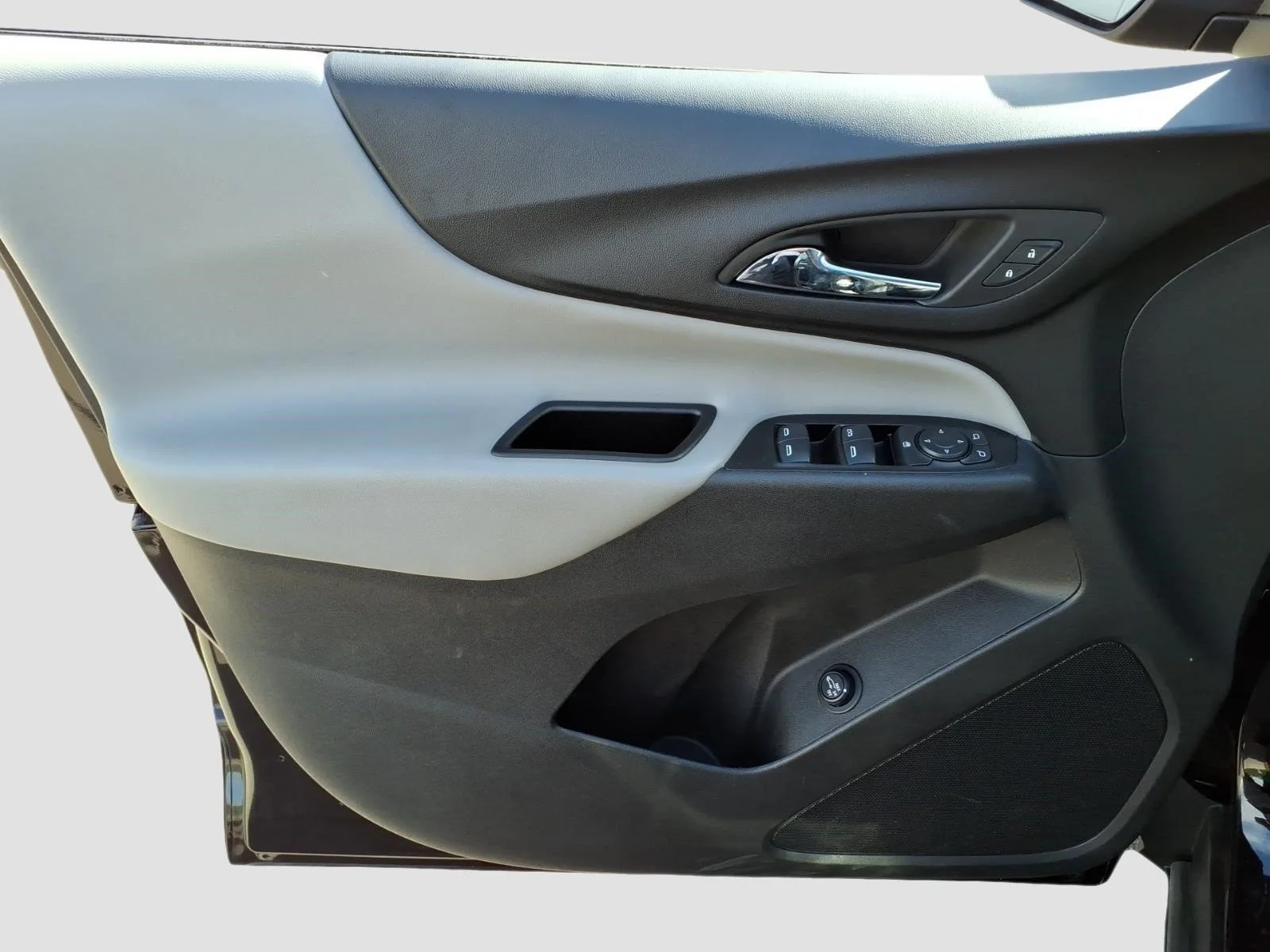 2024 Chevrolet Equinox LT - Photo 23