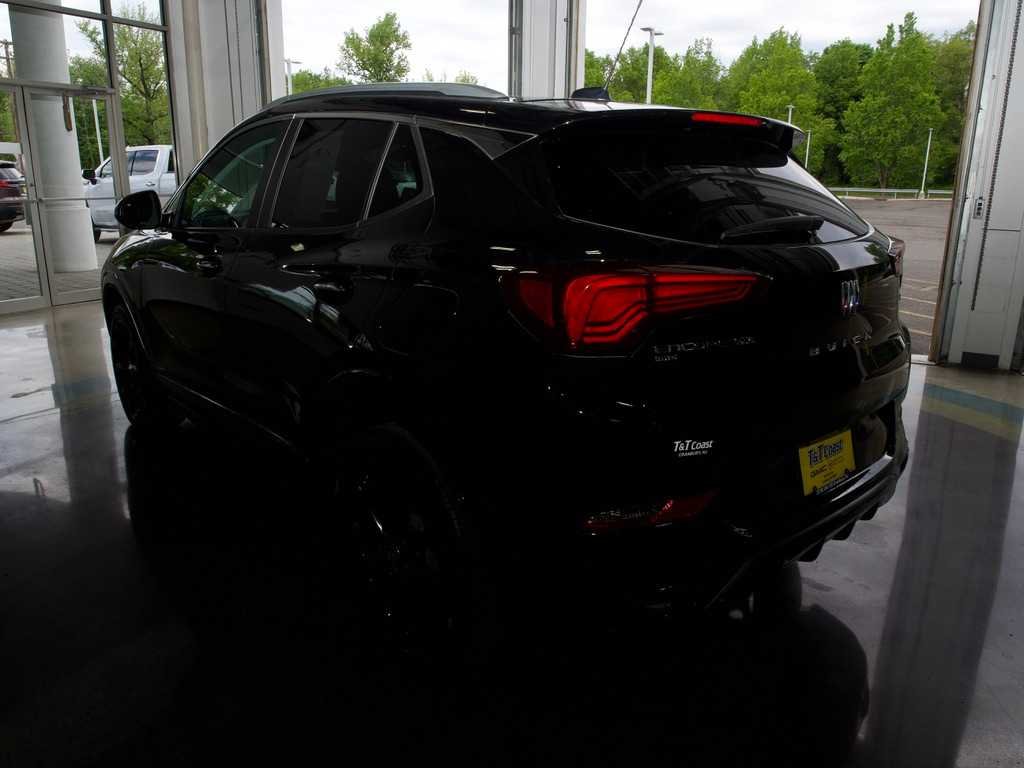 2024 Buick Encore GX Sport Touring - Photo 8