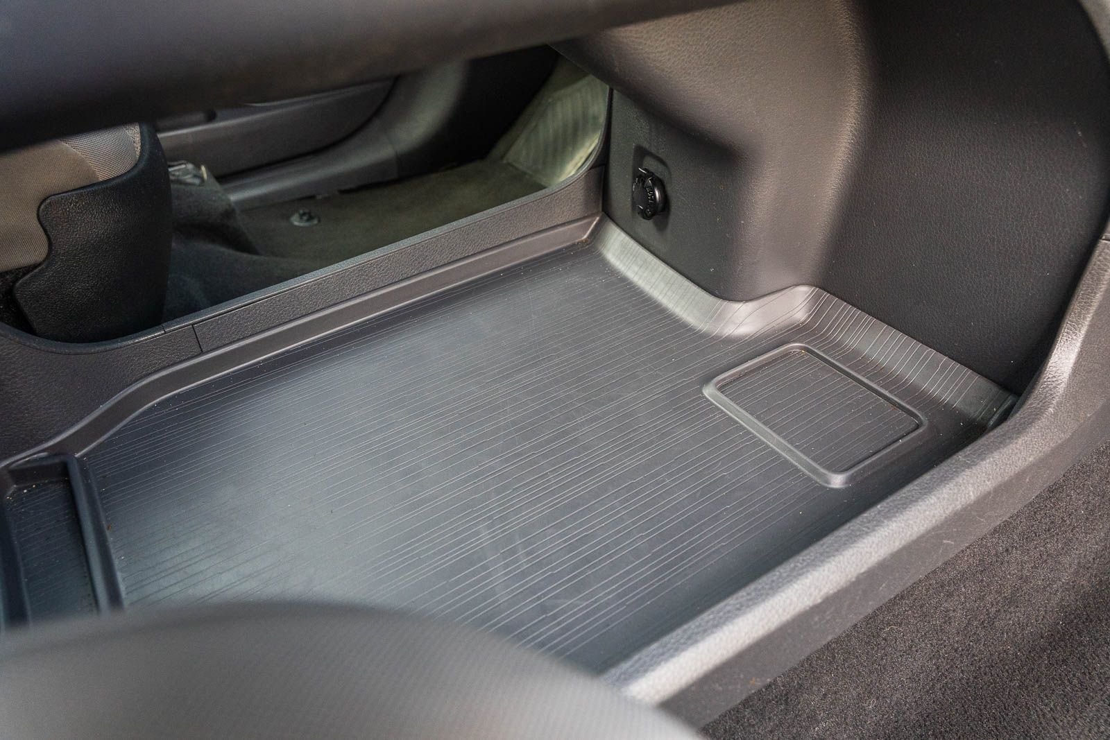 2024 Toyota Sienna LE - Photo 13