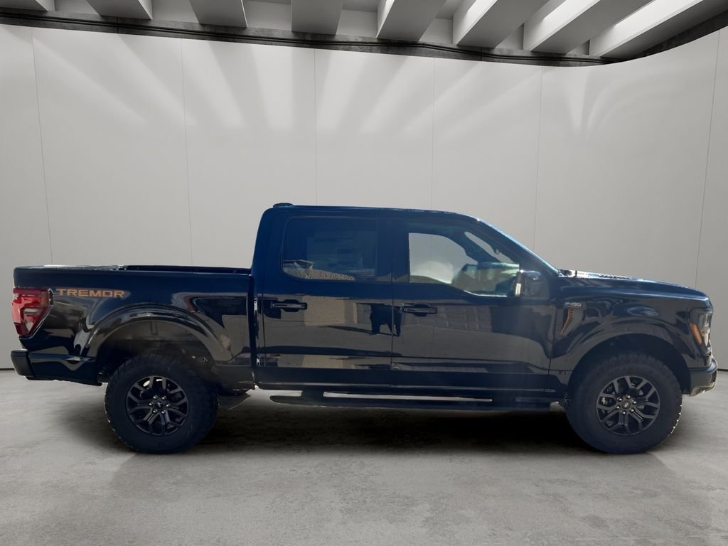 New 2025 Agate Black Metallic Ford Tremor® image 6