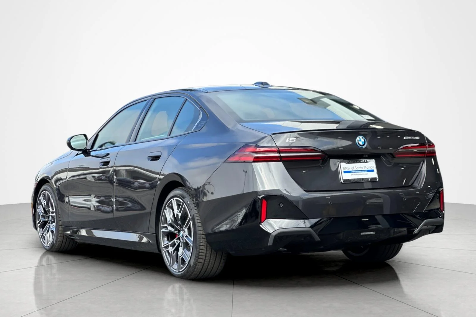 New 2027 Dark Graphite Metallic BMW eDrive40 image 3