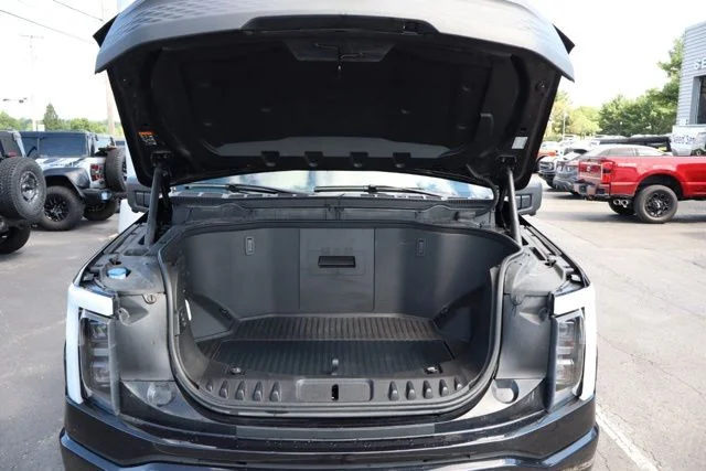 Used 2024 Black Ford Flash image 35