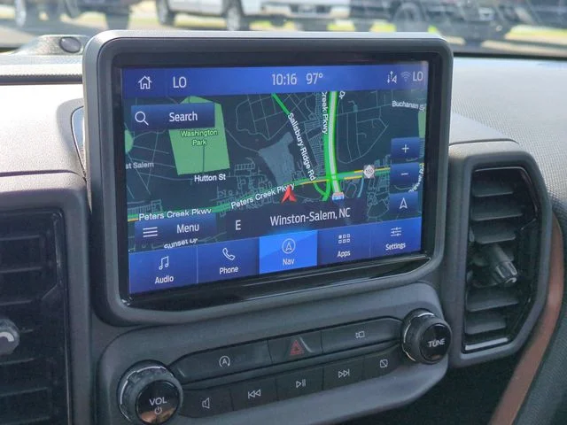 Used 2022 Green Ford Badlands image 24