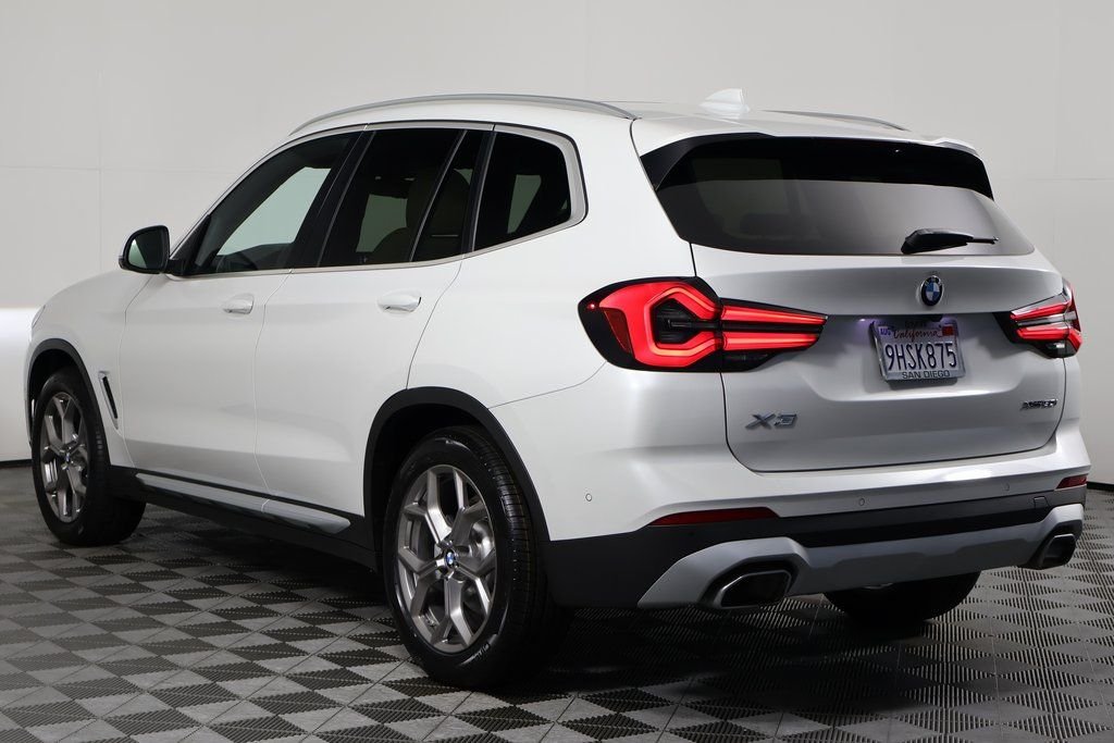 Used 2023 Mineral White Metallic BMW xDrive30i image 6