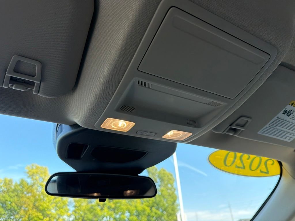 Used 2020 Black Metallic Ford SE image 13