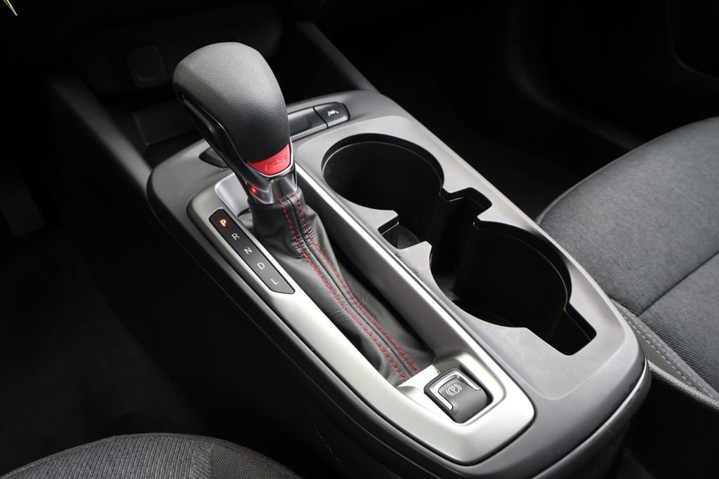 Used 2024 Green Chevrolet 1RS image 21