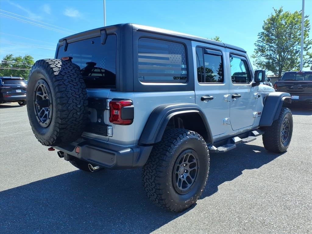 Used 2023 Silver Zynith Clearcoat Jeep Rubicon image 4