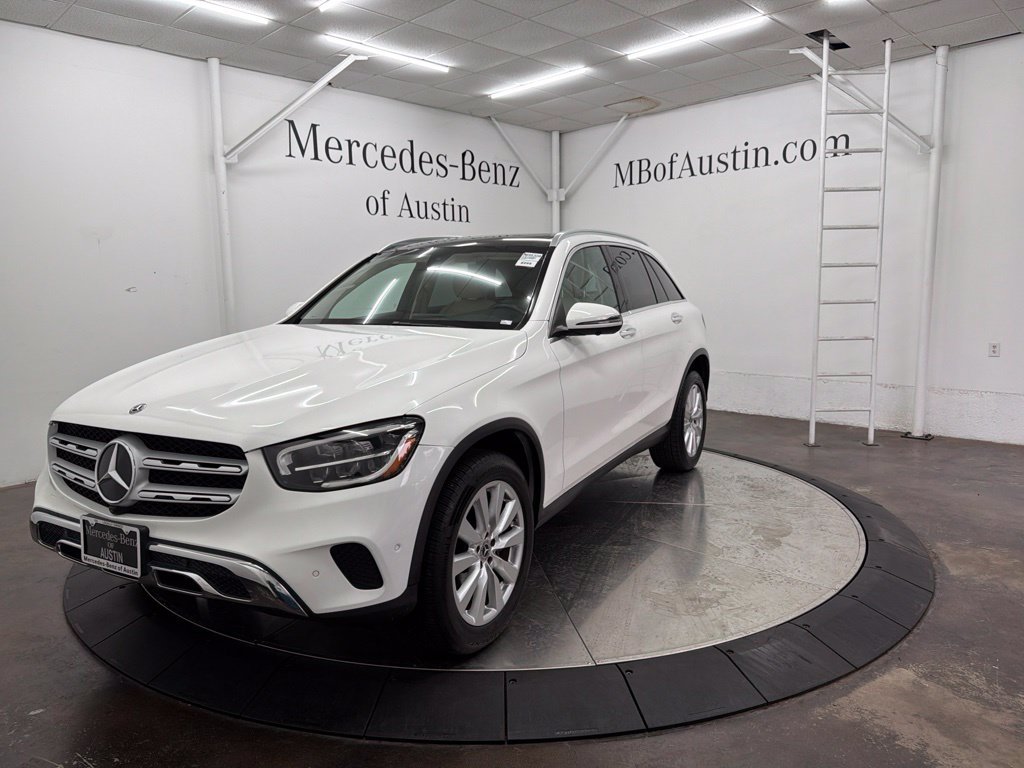 Used 2020 White Mercedes-Benz GLC 300 image 3