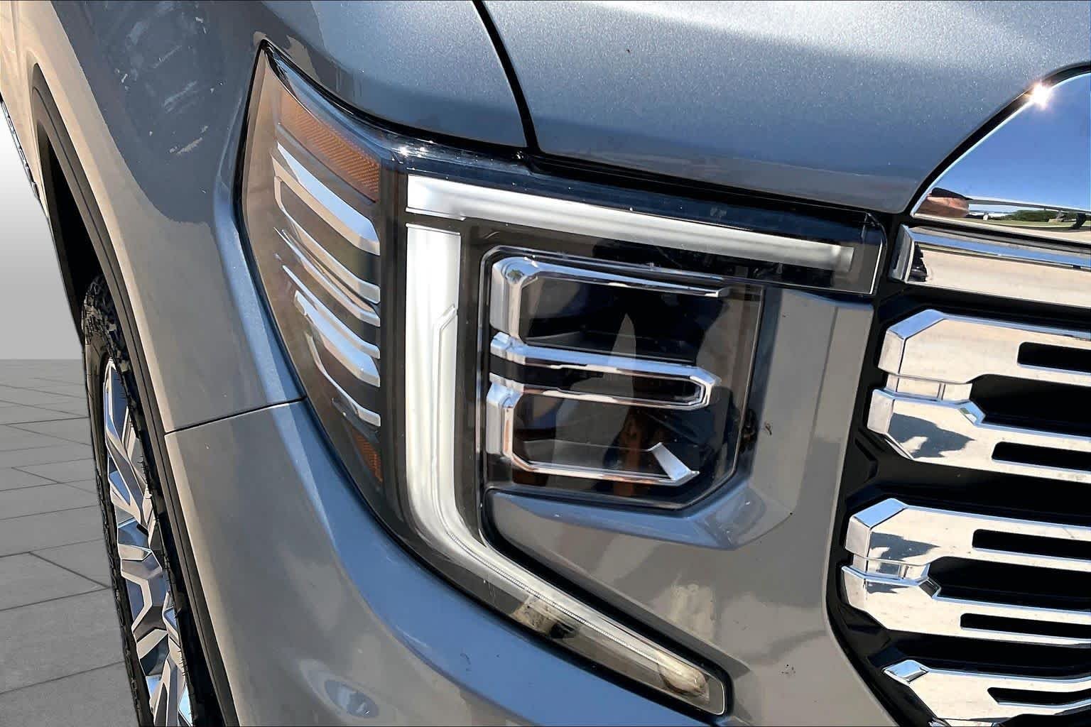 Used 2023 Sterling Metallic GMC Denali image 27