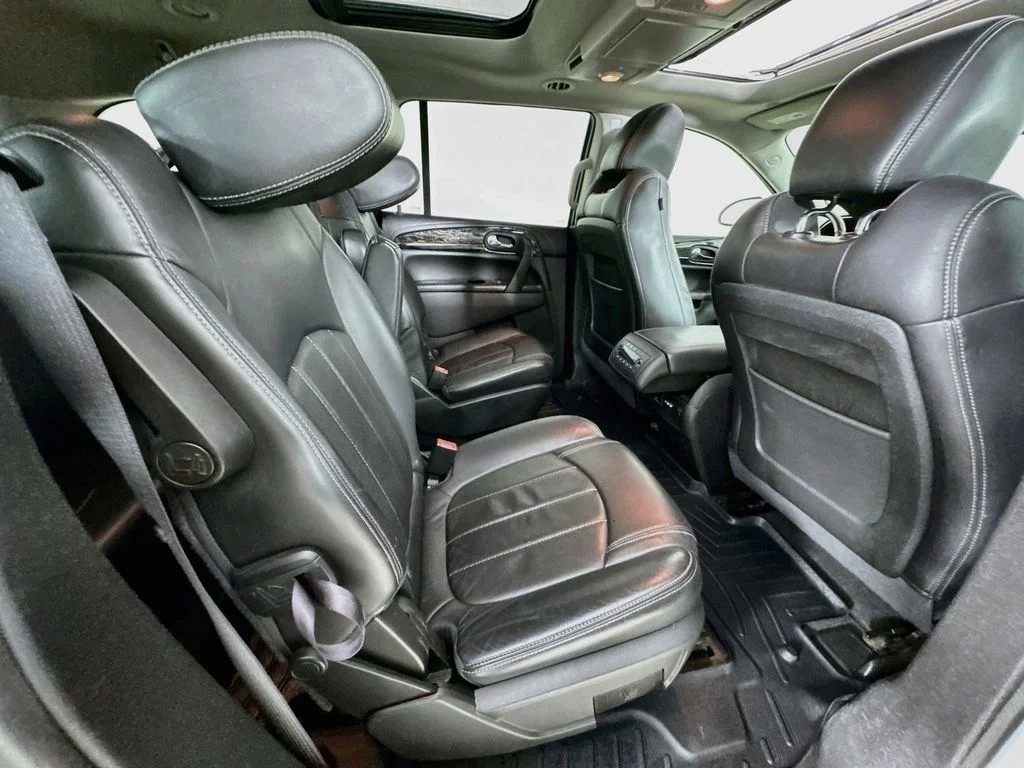 Used 2013 White Diamond Clearcoat Buick Premium Group image 36
