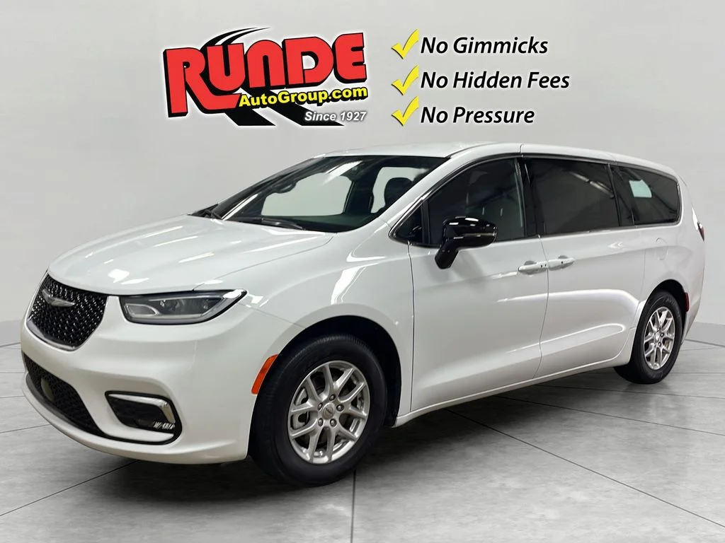 2025 Chrysler Pacifica Select