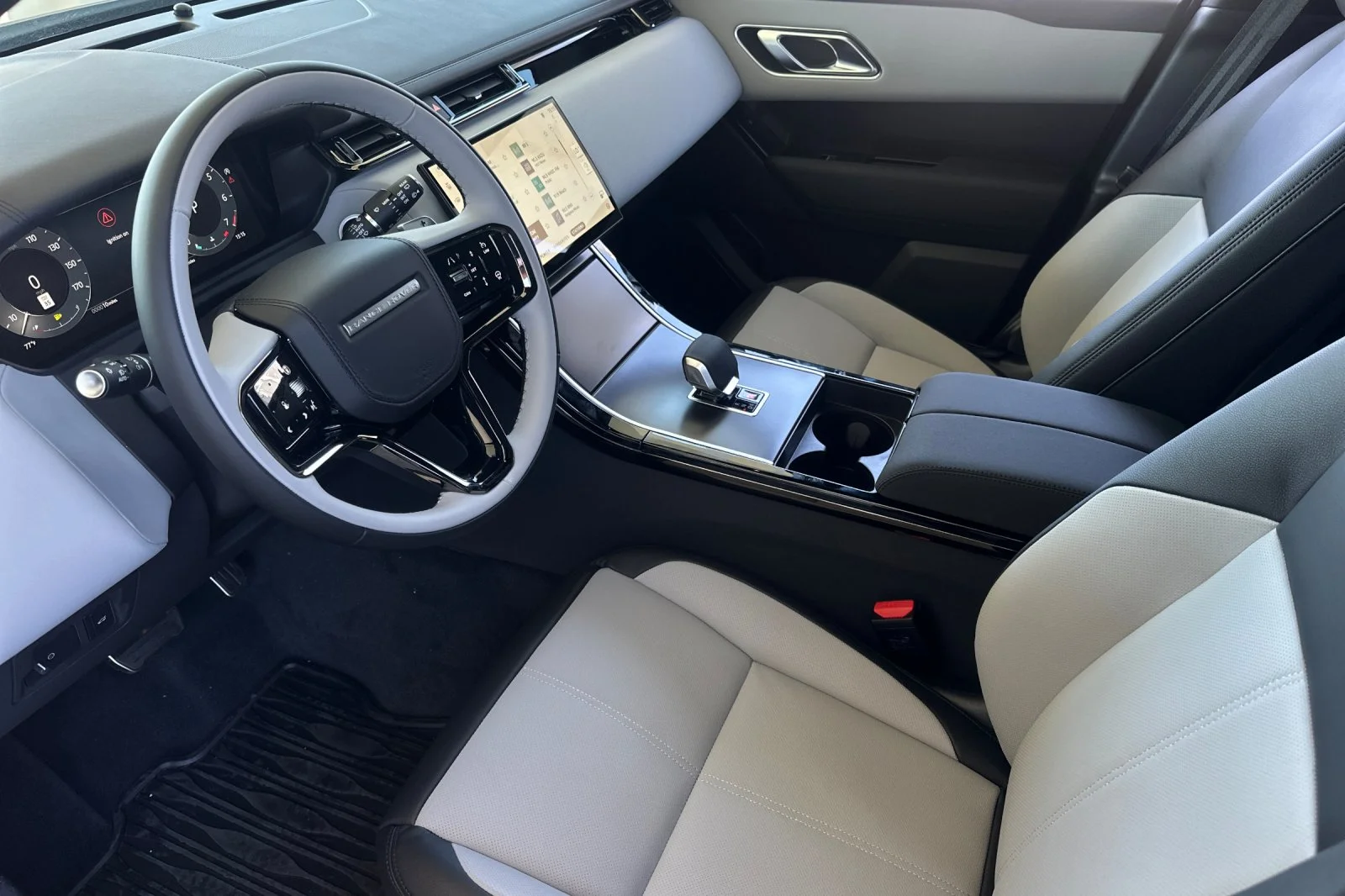 2026 Land Rover Range Rover Velar Dynamic SE - Photo 10