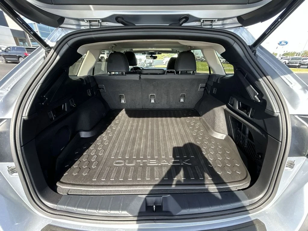 Used 2024 Silver Subaru Onyx Edition XT image 29
