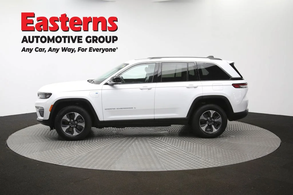 Used 2023 White Jeep 4xe image 66