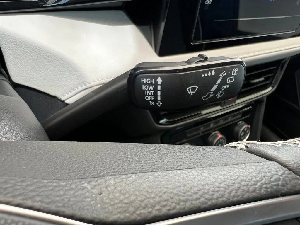 New 2025 Black Volkswagen 1.5T S image 38