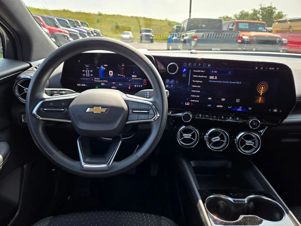 Used 2025 Black Chevrolet LT image 17