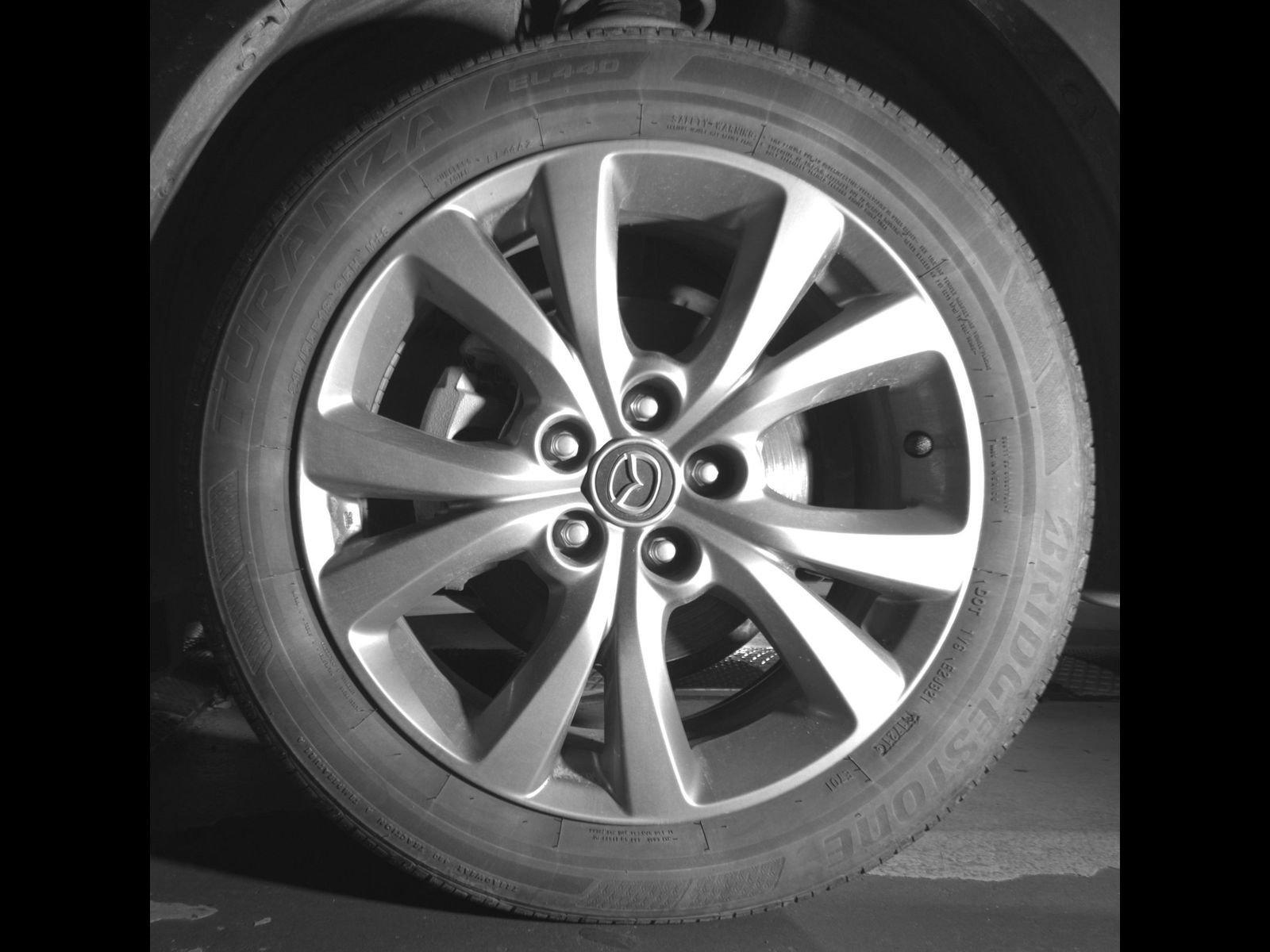 Used 2021 Machine Gray Metallic Mazda Preferred image 10