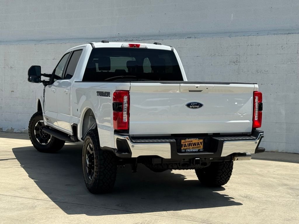 New 2026 Star White Metallic Tri-Coat Ford F-250® Lariat® image 4