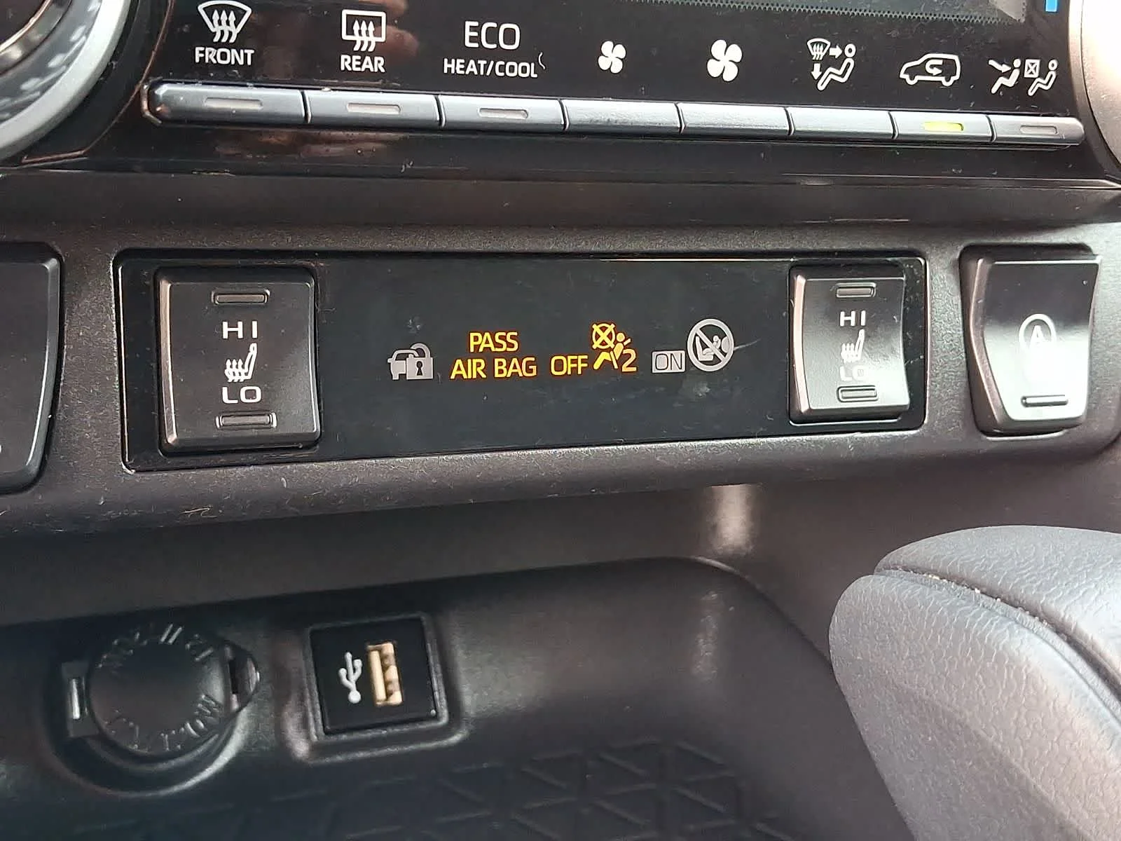 Certified Used 2024 Ice Cap Toyota XLE image 29
