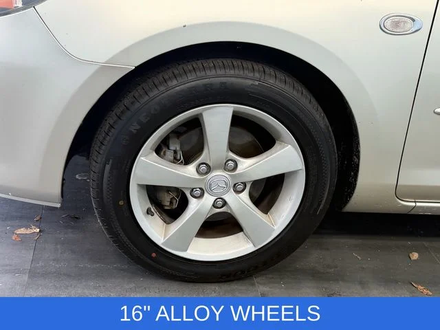 Used 2004 Beige Mazda i Base image 4