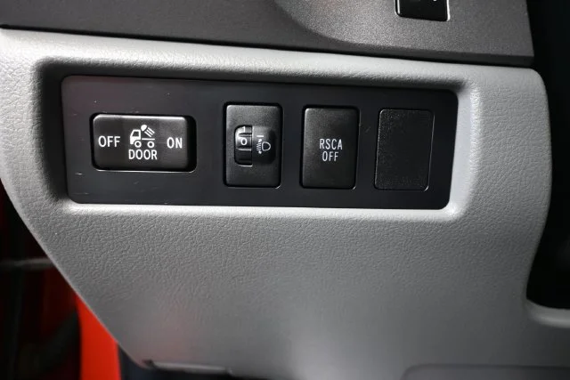 Used 2012 Red Toyota Grade image 20
