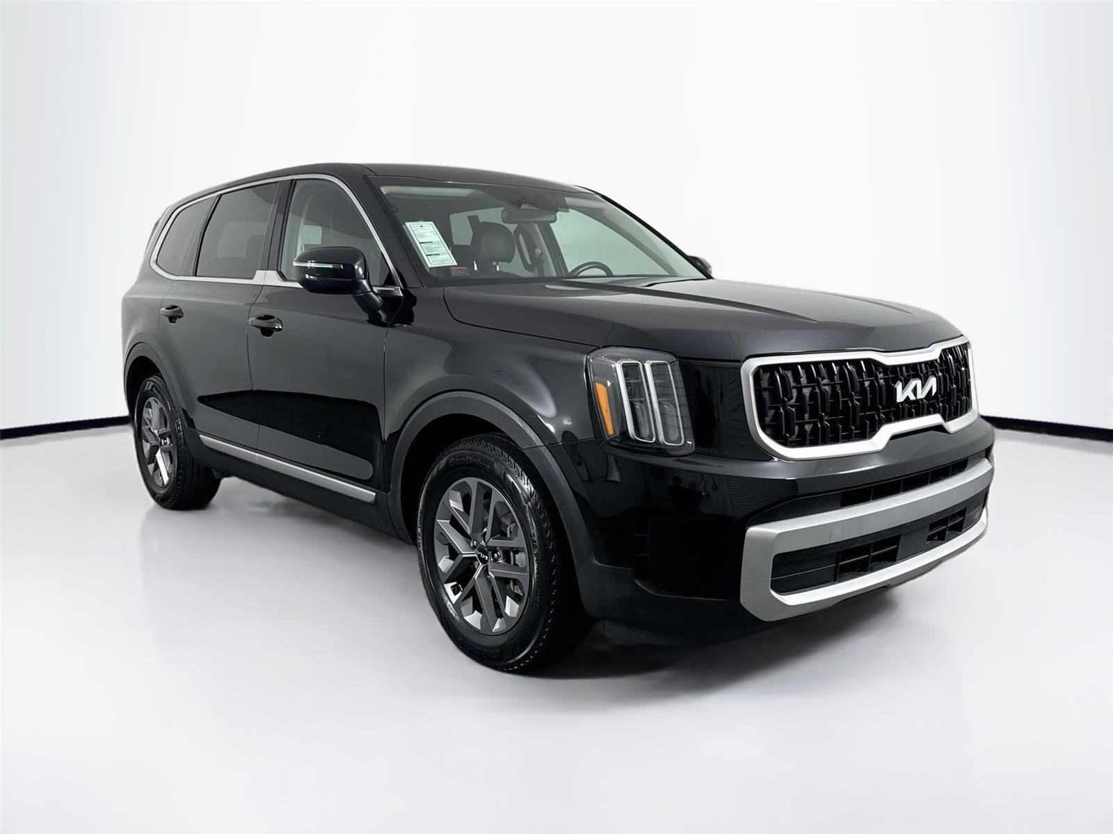 Used 2023 Ebony Black Kia LX image 9