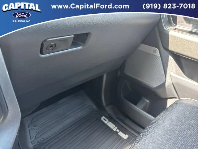 Used 2023 Black Ford XLT image 27
