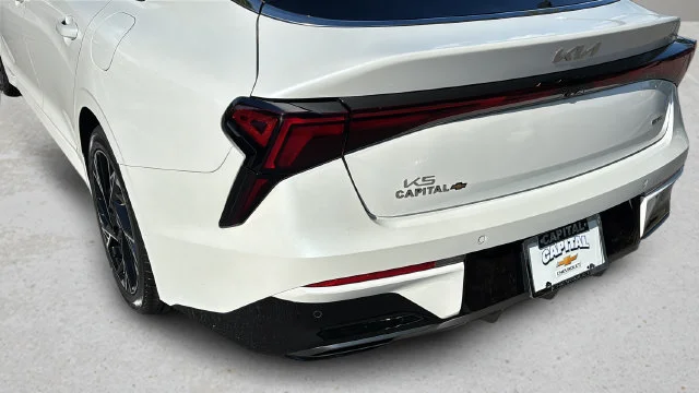 Used 2025 White Kia GT-Line image 37
