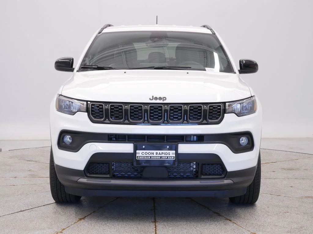 New 2026 Bright White Clearcoat Jeep Latitude image 10