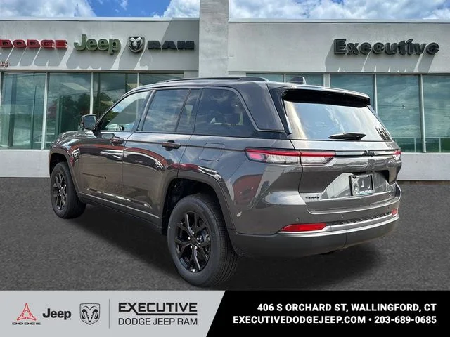 New 2026 Baltic Gray Metallic Clear-Coat Exterior Paint Jeep Altitude image 2