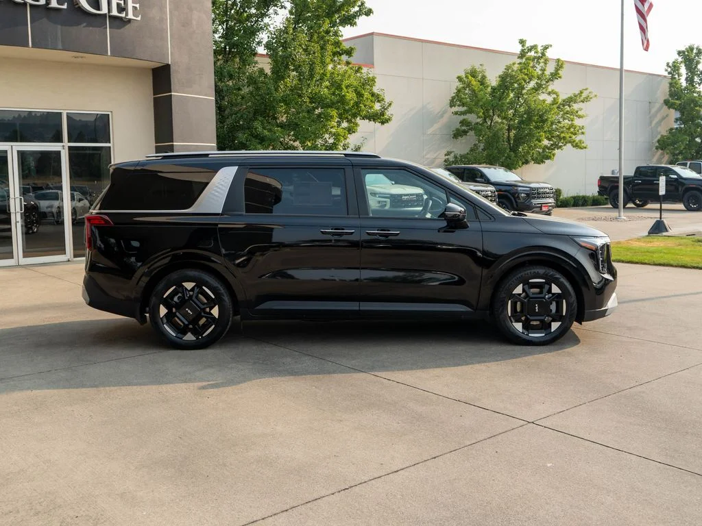 New 2026 Aurora Black Pearl Kia EX image 8