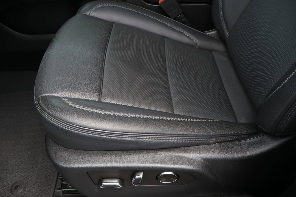 2023 GMC Yukon XL Denali - Photo 22