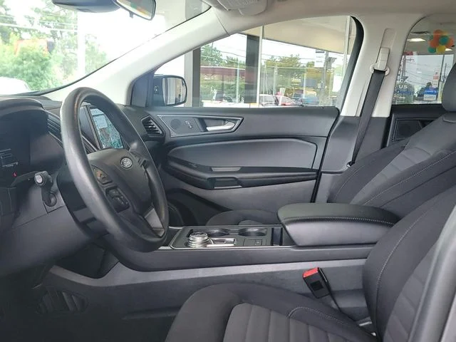 Certified Used 2024 Gray Ford SE image 9