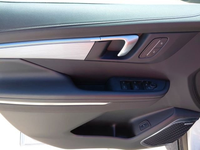 Used 2026 Summit White Buick Preferred image 30