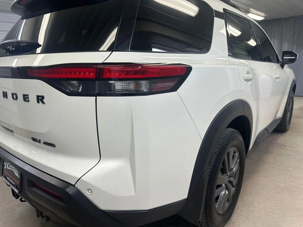 2023 Nissan Pathfinder SV - Photo 28