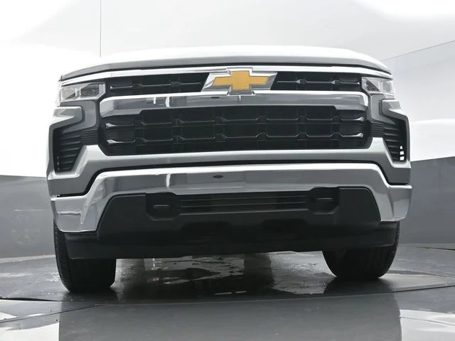 Used 2023 Gray Chevrolet LT image 30
