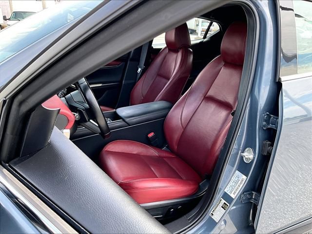 Used 2021 Polymetal Gray Me Mazda Premium image 10