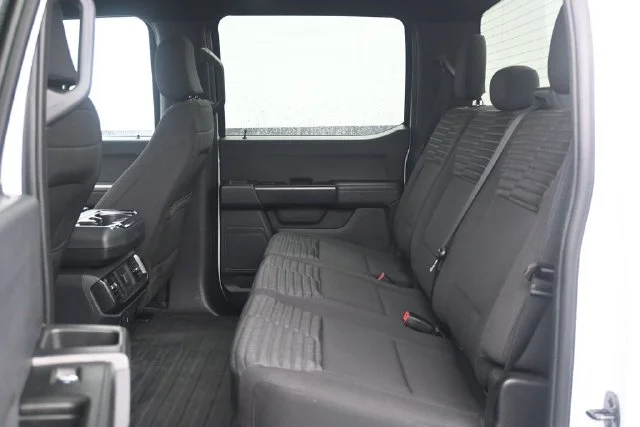 Certified Used 2023 Oxford White Ford XL image 5