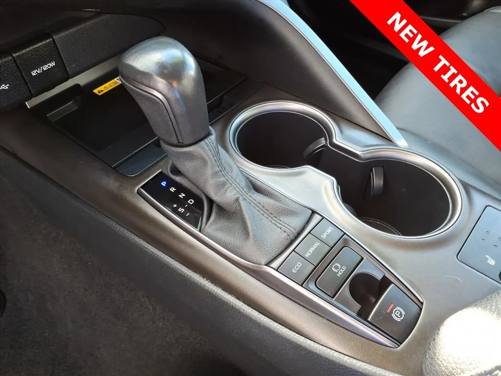 2023 Toyota Camry XSE - Photo 14
