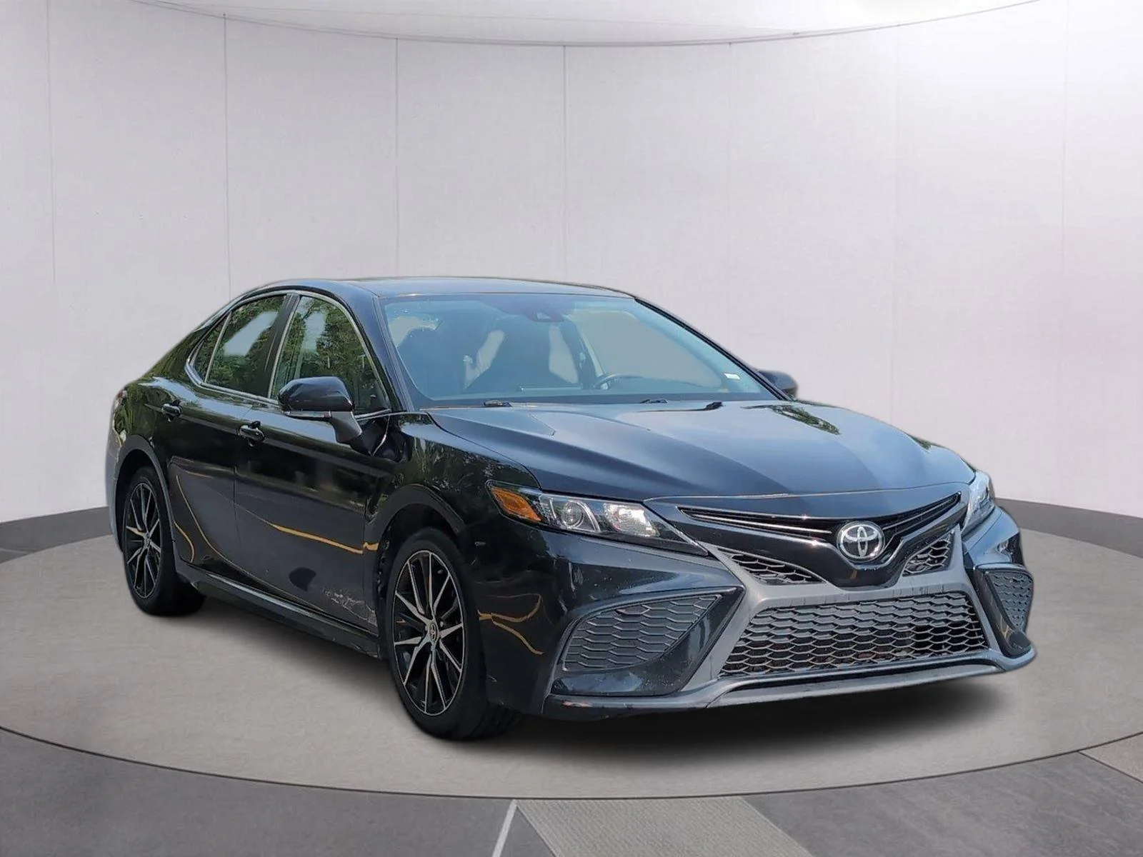 Used 2024 Midnight Black Metallic Toyota SE image 9