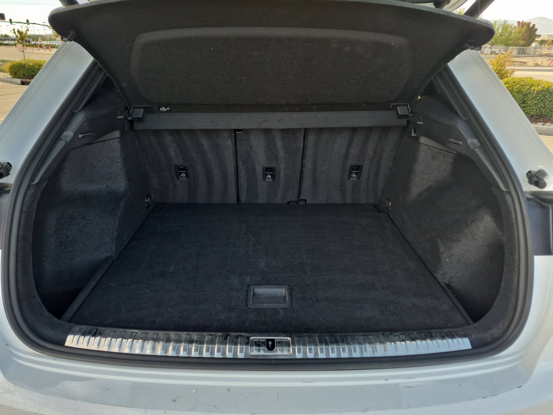 Used 2025 Black Audi S line Premium image 27