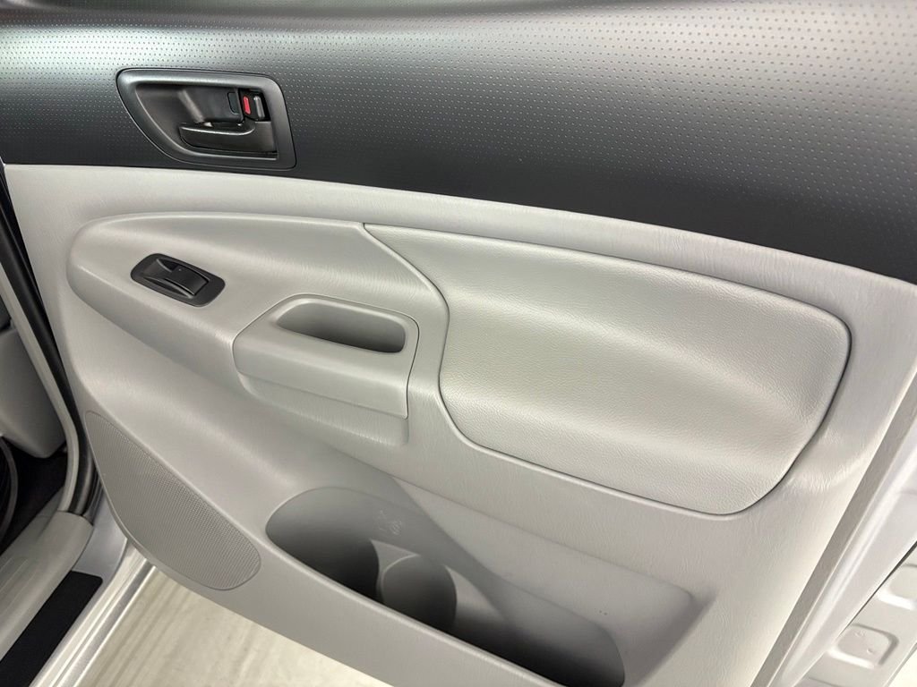 Used 2015 Silver Toyota PreRunner image 35